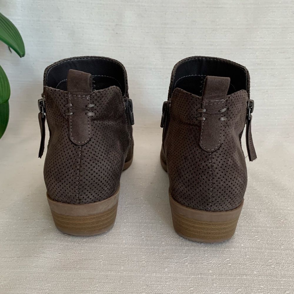 Universal Thread Dylan Gray Microsuede Ankle Boot… - image 6